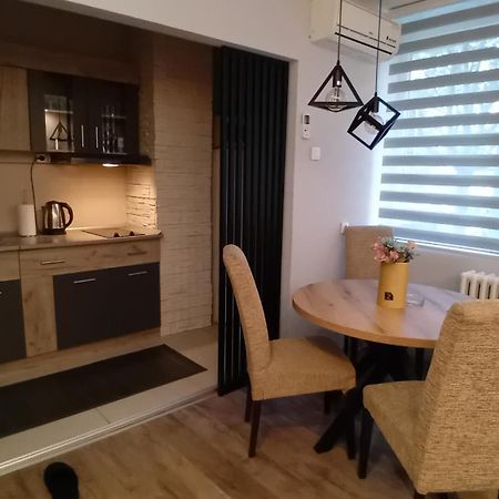 Sunshine Apartment Κραγκούγιεβατς Εξωτερικό φωτογραφία